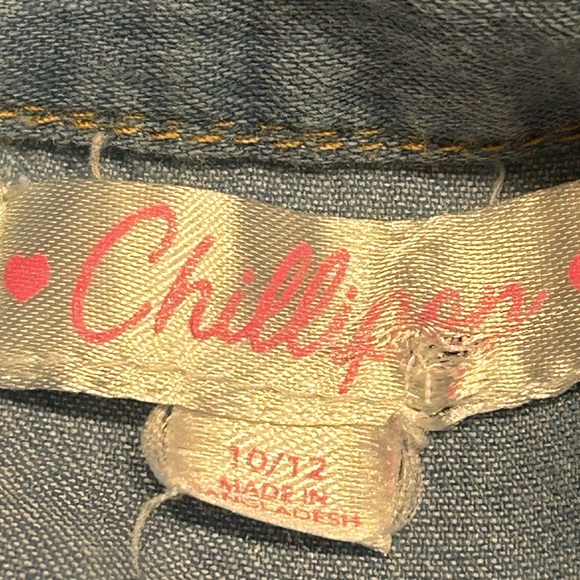 Size 10/12 Chillipea lightweight blue gray button down romper - Picture 13 of 13